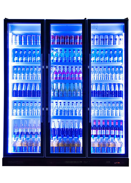Ventilateur de refroidissement Commercial Display Chiller Portes en verre multiples Éblouissantes Noir Display Drinks réfrigérateur