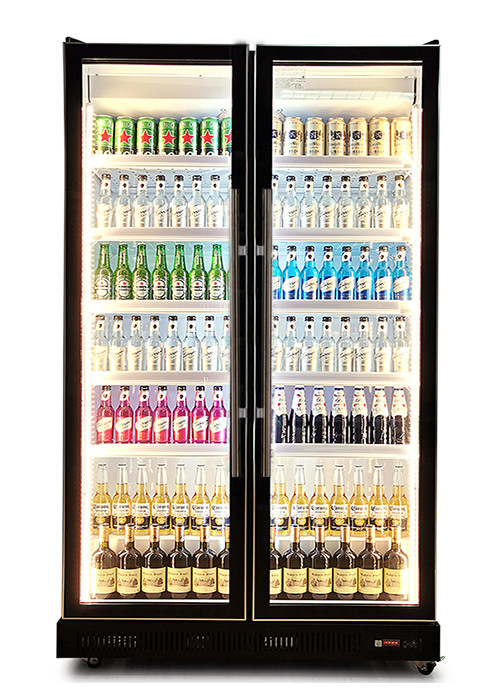 Ventilateur de refroidissement Commercial Display Chiller Portes en verre multiples Éblouissantes Noir Display Drinks réfrigérateur