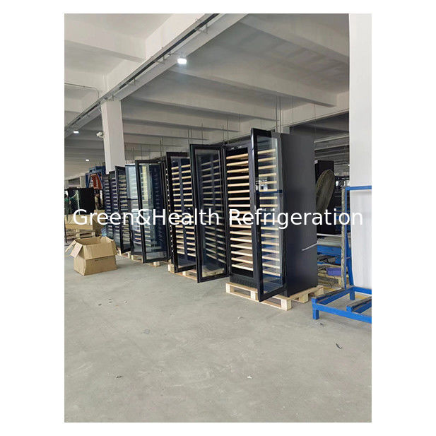 Refroidisseur de vin à double zone de température avec étagère en bois de hêtre et capacité de 316 bouteilles à usage commercial