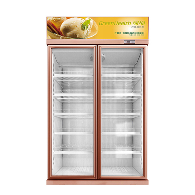 Supermarché avec réfrigérateur-présentoir pour boissons et congélateur à double porte vitrée