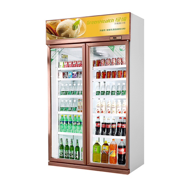 Supermarché avec réfrigérateur-présentoir pour boissons et congélateur à double porte vitrée