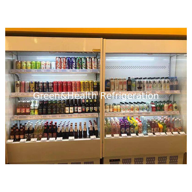 Les petits supermarchés/boutiques stockent des fruits et légumes dans des réfrigérateurs ouverts