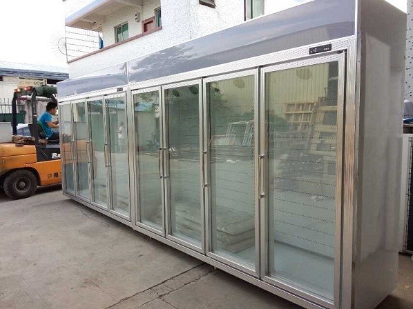 Refroidisseur commercial de boisson de porte en verre d'appareil de chauffage pour le supermarché/magasin deux couches
