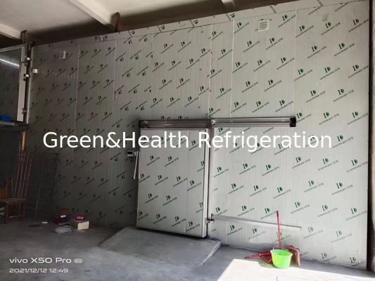 Cooler d' air de chambre froide en mousse de polyuréthane dur Essentiel pour la conservation des légumes / fruits / viandes / poissons